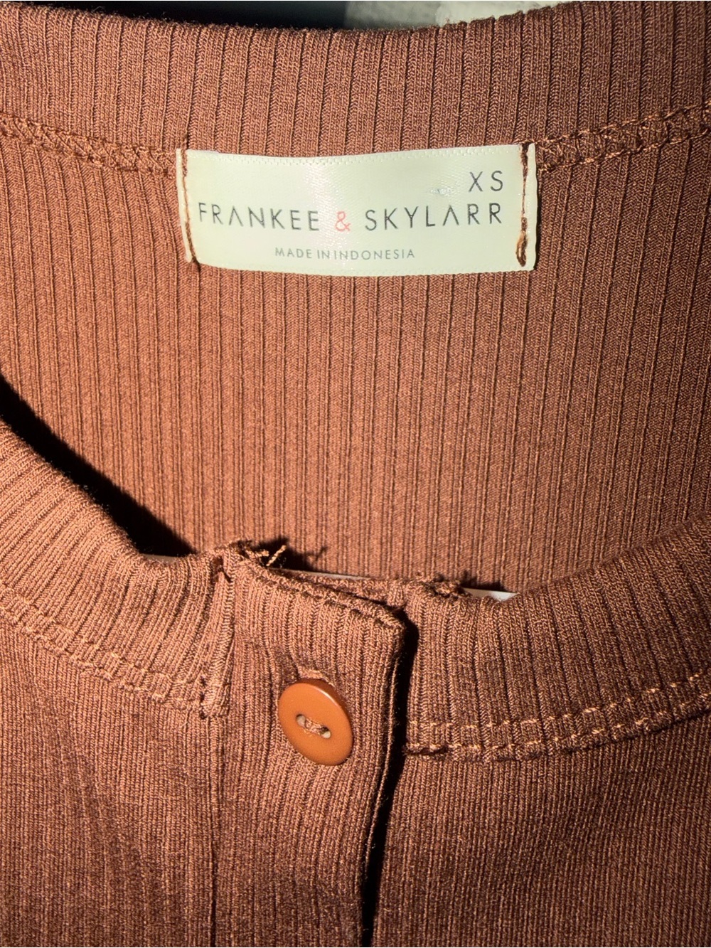 Sleeveless Ribbed Button-Front Top — Brown - Picture 2 of 2